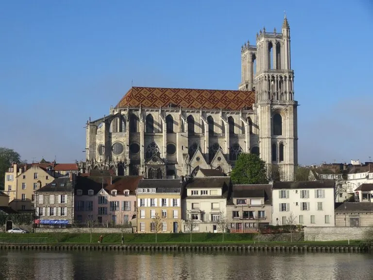 Mantes-la-Jolie (78200)